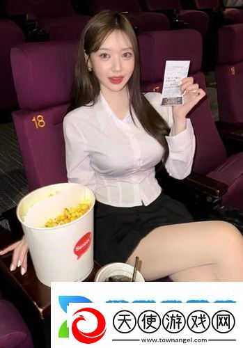 深夜灯火里的瞒着老公加班的hr中字