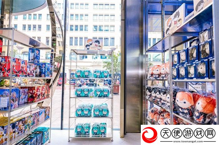 FuRyu中国首家快闪店登陆上海百联ZX