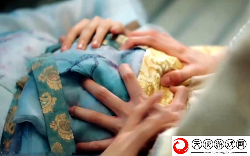 帝王怀孕肚腹挺起