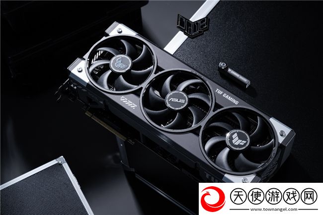蛇年有新意！华硕携全新RTX
