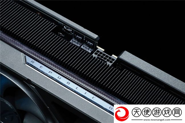 蛇年有新意！华硕携全新RTX