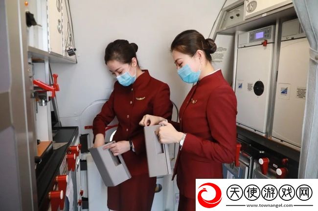 空姐职业装为什么是短裙加丝袜