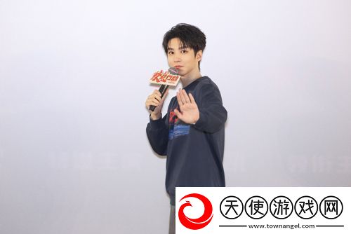 王俊凯亮相电影蛟龙行动北京映后见面会