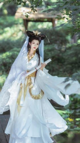 职场新风潮:能不能在办公室干湿你看点?职场人如何掌握尺度?