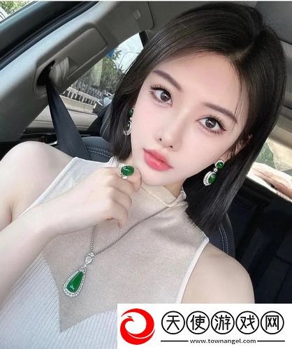 一面膜胸口一面吃下部位片段：让你在追剧间隙也能美美哒，别再错过这些“面膜”新玩法了！