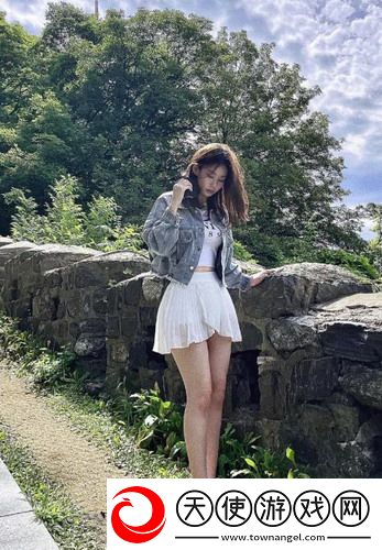 夫妻插秧38种方法图片大全，妙趣横生的田间时光，网友们都笑了：插秧新姿势，简直是农田上的“舞蹈比赛”！