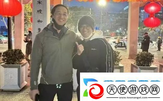 友偶遇黑神话主创冯骥