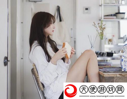 亲吻刺激战场视频大全，笑到肚子疼的瞬间！网友们的欢乐集结地，搞笑挑战不断，快来一起“战”吧！