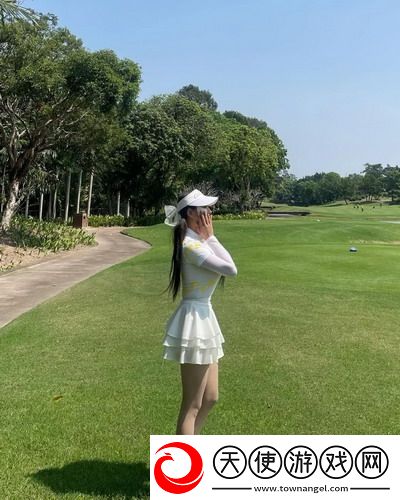 搡朋友推朋友推朋友，网友：一场朋友间的欢乐互动，真是让人心情大好！