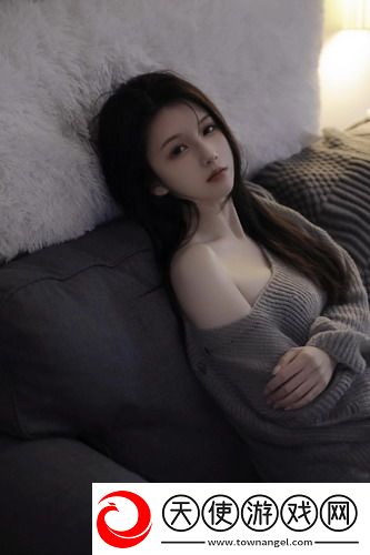 女人私密又白又深又好看，网友感叹：真是让人心动的完美之美！