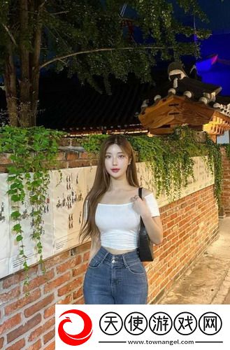 82岁老人寻求年轻小伙子陪伴，网友感慨：跨代情缘，真是让人意外的爱情故事！