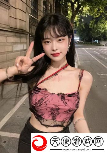 小小水蜜桃3[电视剧]：青春岁月里的甜蜜与成长，令人心动不已！