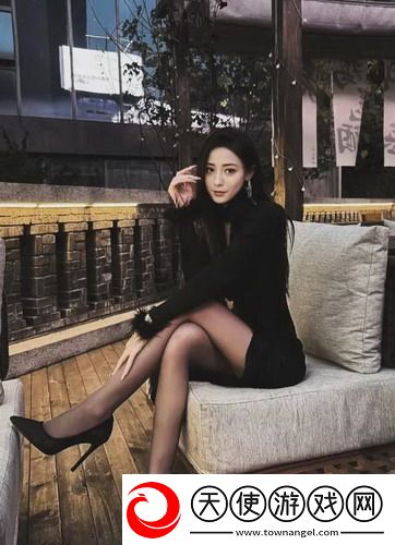 50岁岳与女胥理论片，网友感慨：人生如戏，岁月如歌，情感与智慧交织的精彩瞬间！