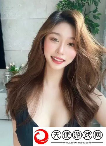 红莲两瓣夹玉柱，凝聚了多少人生哲理！网友感叹：真是蕴含了深刻的智慧与情感，令人回味无穷！