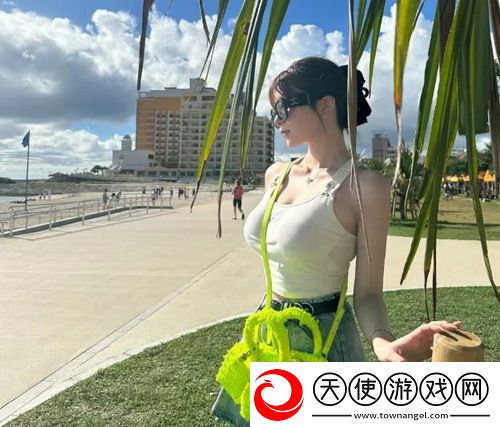 丰满的女邻居观看:揭秘邻里间那些不为人知的故事与情感纠葛!
