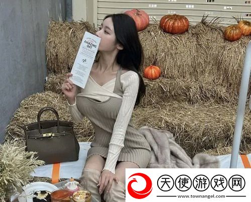 矮马和人配的视频展现奇趣互动网友